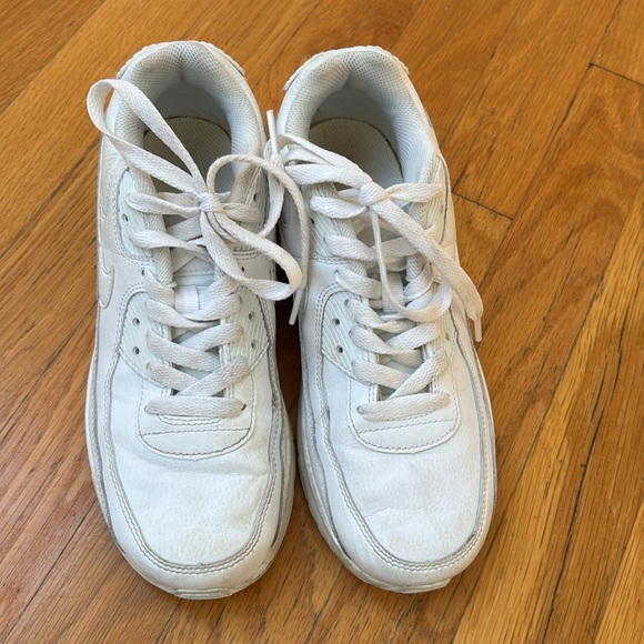 Kids Nike Airmax sneakers - Picture 3 of 3